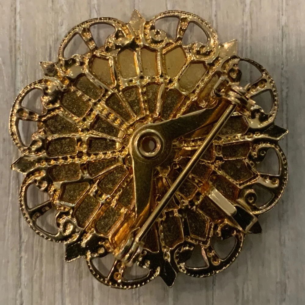 Vintage Victorian Brooch